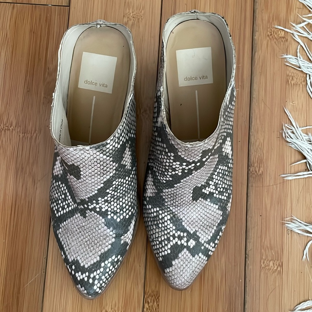 Boots size 6